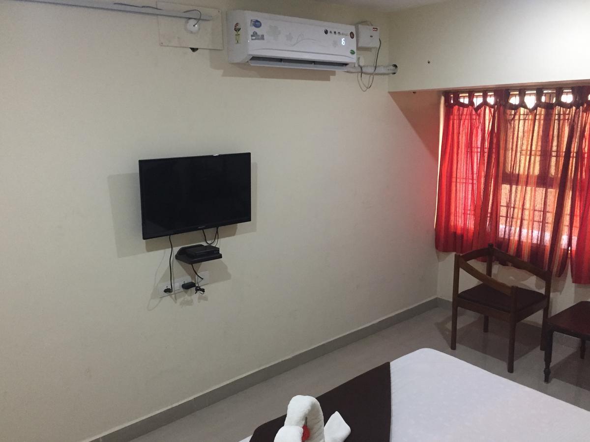 Hotel Nithin Krishna Tirupati Eksteriør bilde