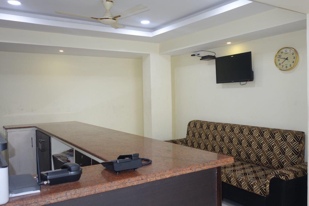Hotel Nithin Krishna Tirupati Eksteriør bilde