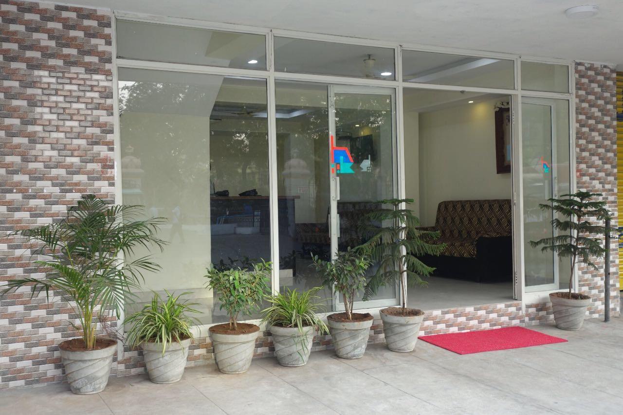 Hotel Nithin Krishna Tirupati Eksteriør bilde