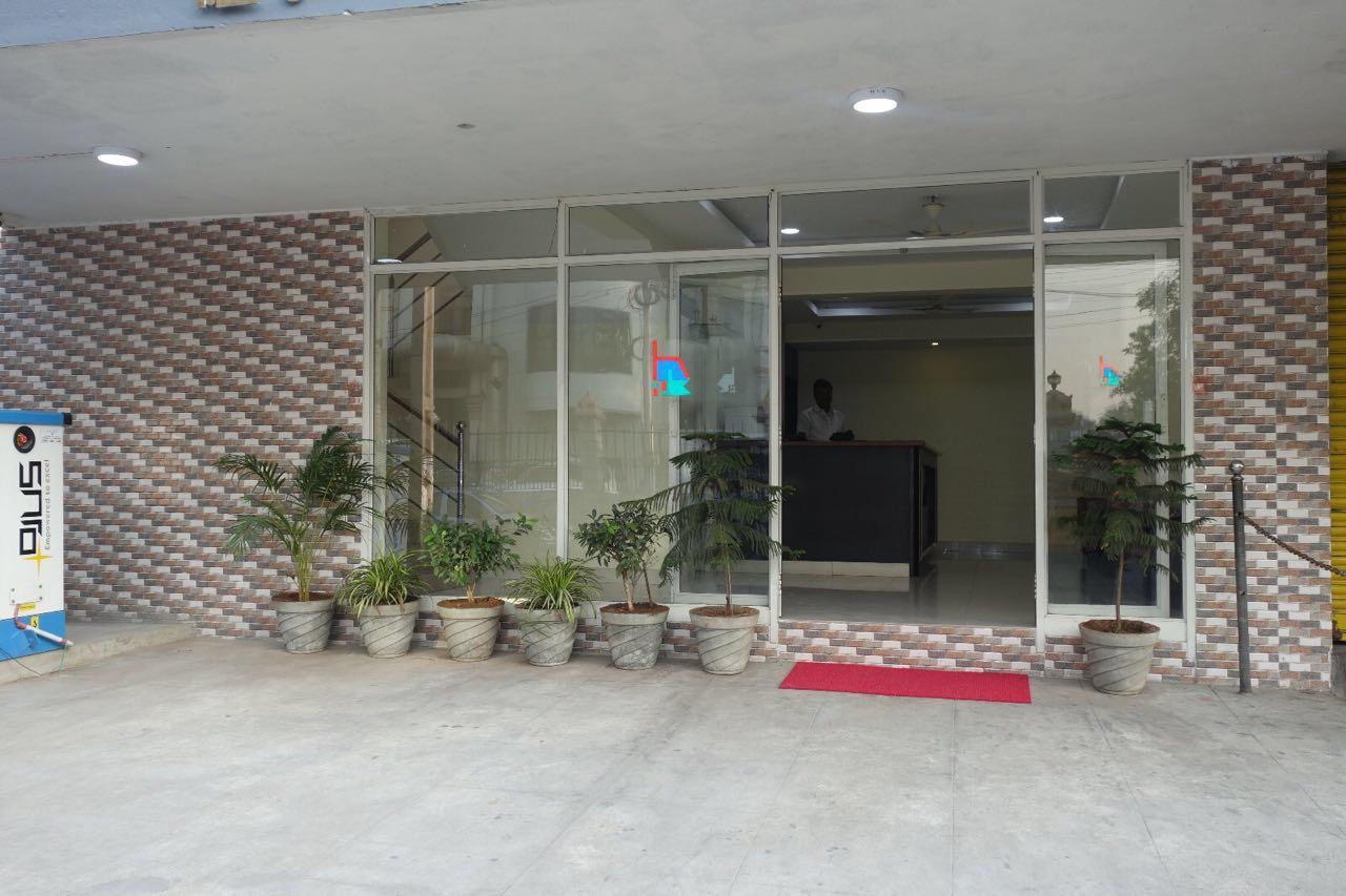 Hotel Nithin Krishna Tirupati Eksteriør bilde