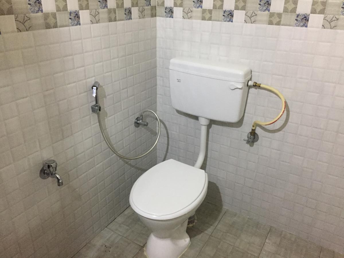 Hotel Nithin Krishna Tirupati Eksteriør bilde