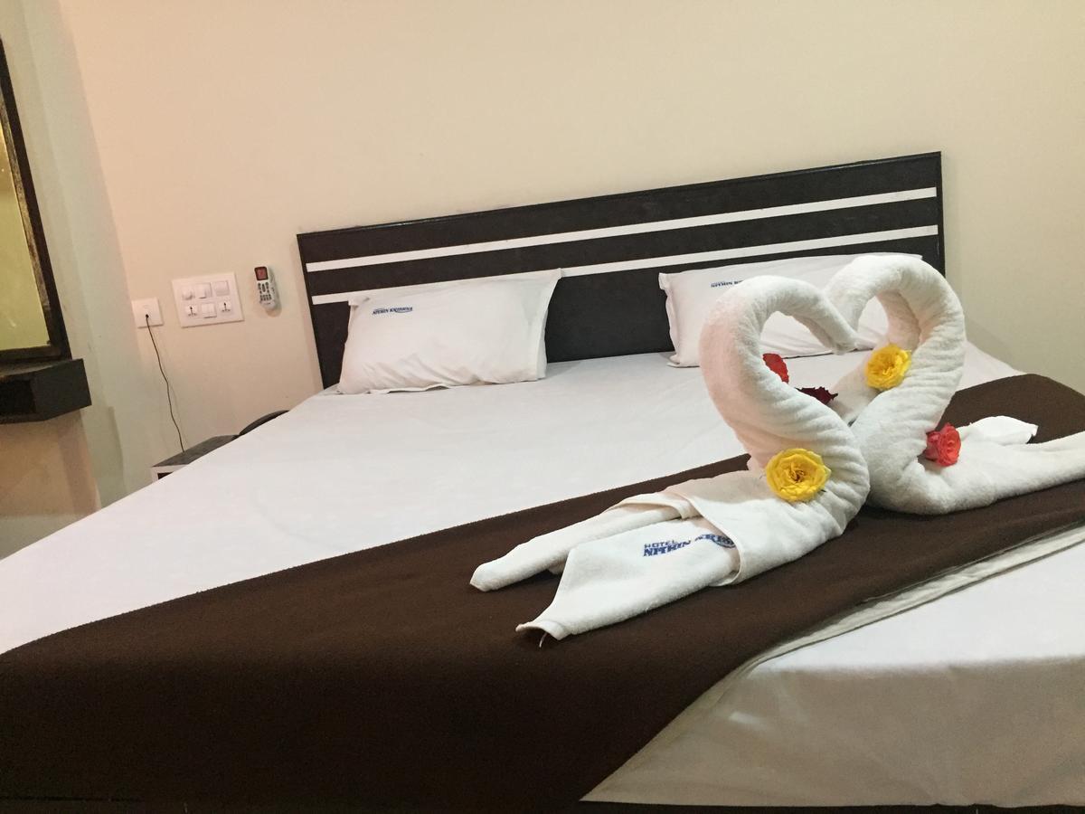 Hotel Nithin Krishna Tirupati Eksteriør bilde