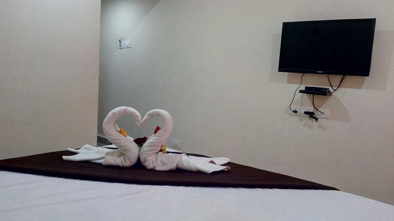 Hotel Nithin Krishna Tirupati Eksteriør bilde